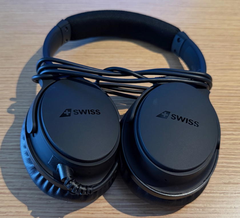 Headphones provided in SWISS first class