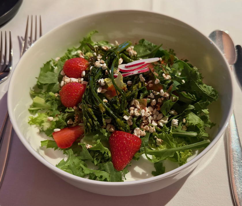 Summer salad with broccolini and strawberries served in SWISS first class