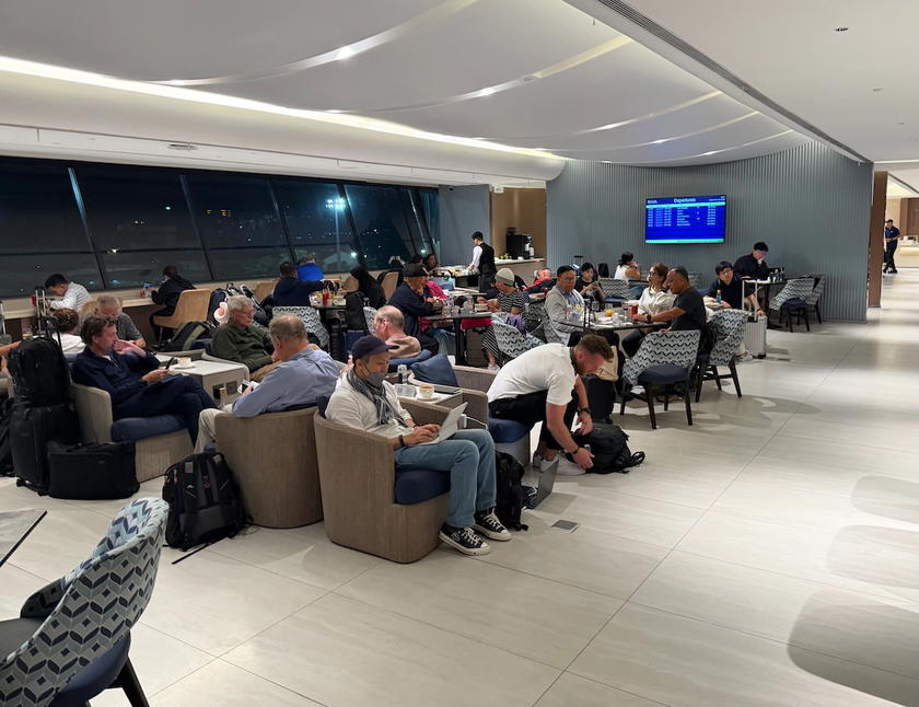 Crowded seating area inside the Philippine Airlines Mabuhay lounge in Manila