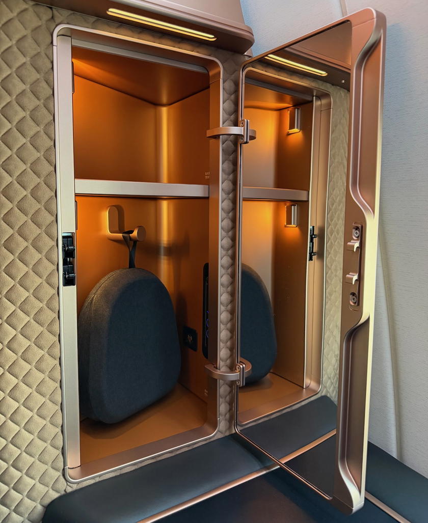 Storage compartment in the Starlux A350-1000 first class seat