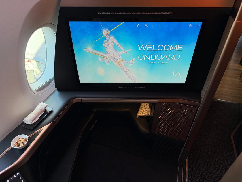 Another angle of the Starlux A350-1000 first class seat