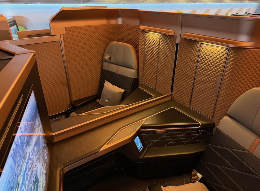 Starlux Airlines first class seats aboard the Airbus A350