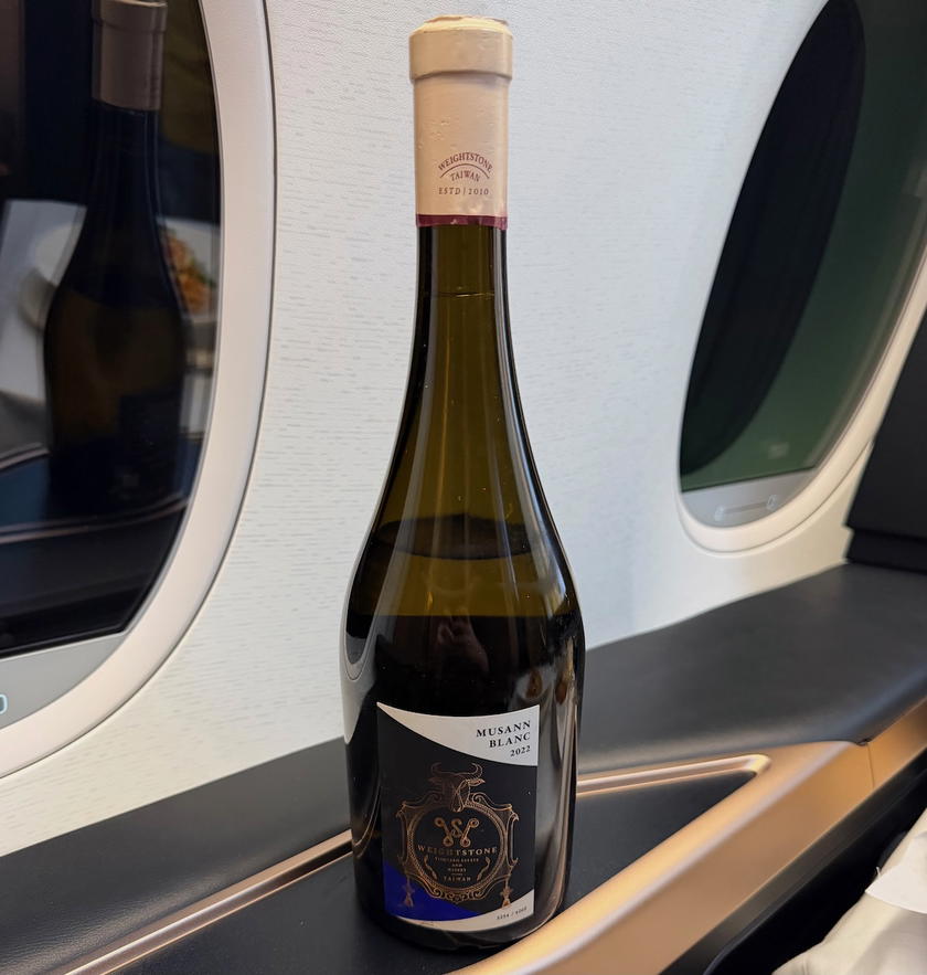 Wine served in Starlux Airlines first class
