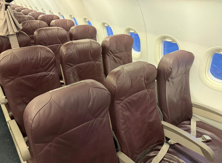 Business class seats on an Avion Express Airbus A320