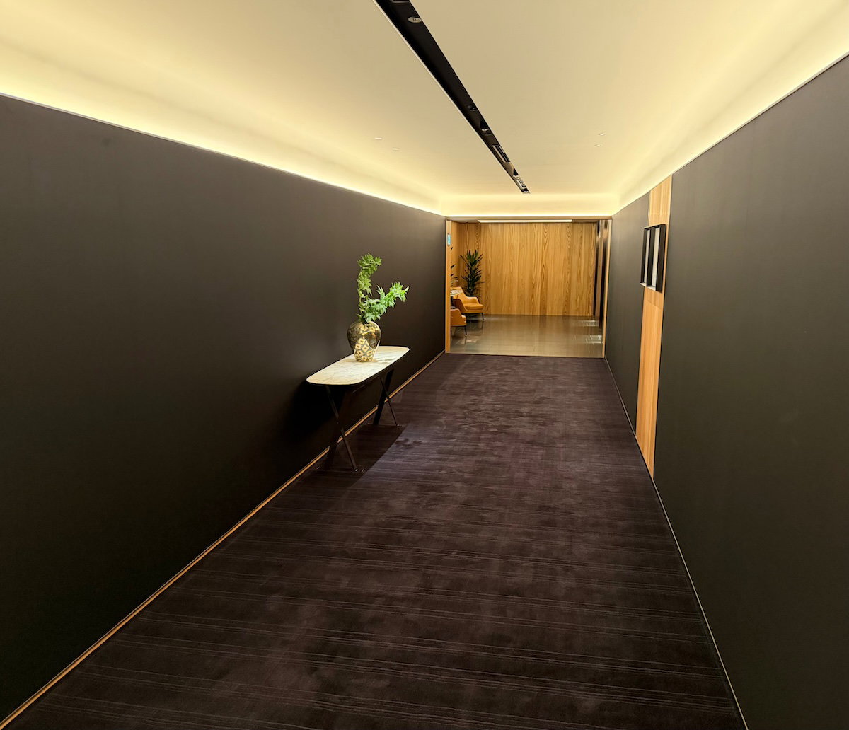 Guest floor hallway at the Bulgari Hotel Tokyo with high-quality finishes