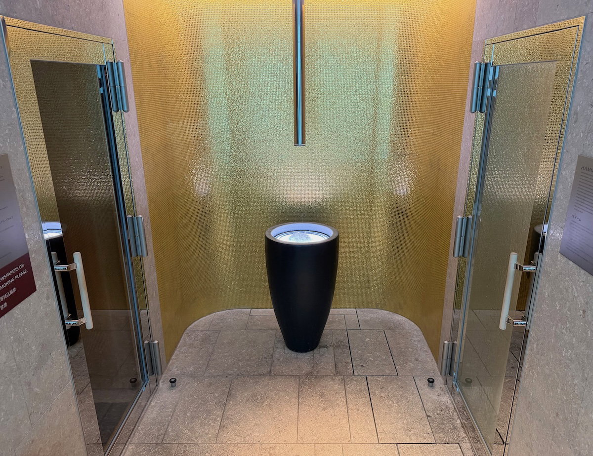 Sauna and steam room area in the Bulgari Hotel Tokyo spa