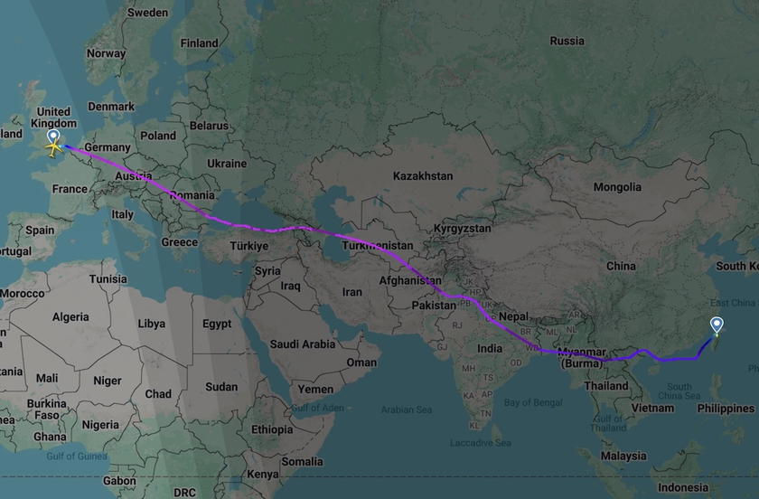 Flight tracking map of China Airlines CI81 from Taipei to London crossing Pakistani airspace