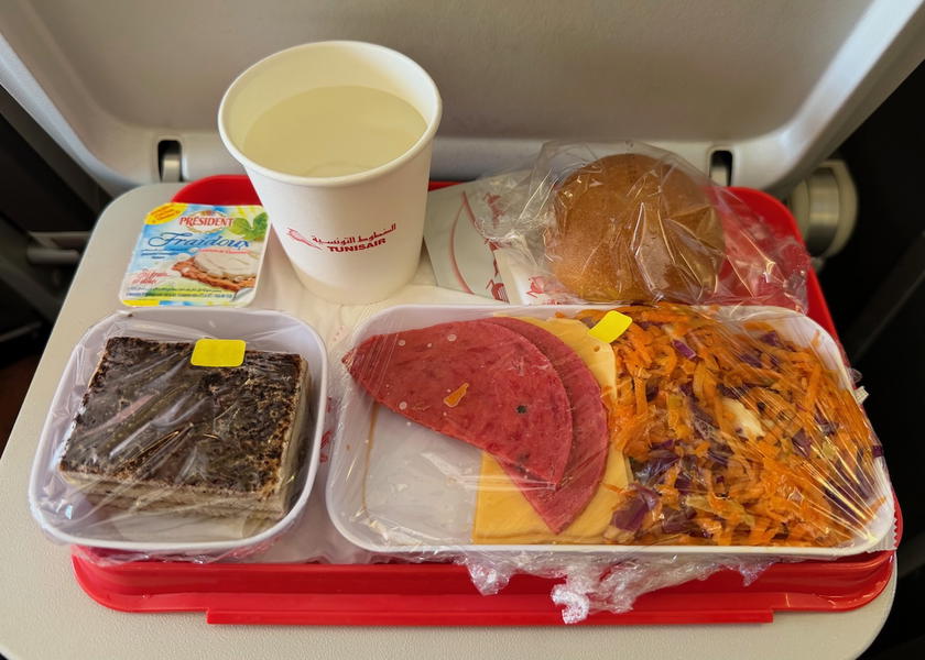 Tunisair economy meal served onboard the Fly2Sky flight