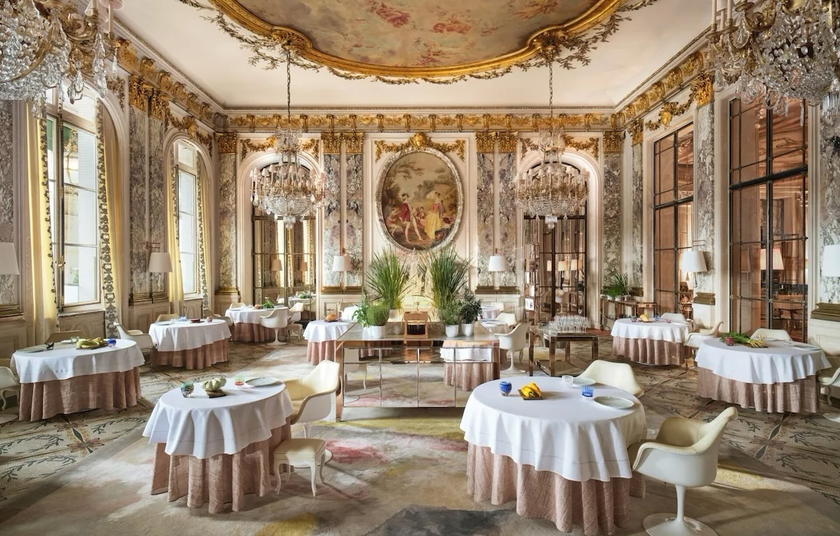 Facade of Le Meurice Paris, a Dorchester Collection hotel