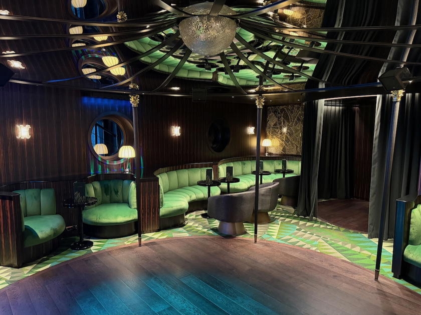Train-inspired bar aboard the Corinthian recreating classic Orient Express cars