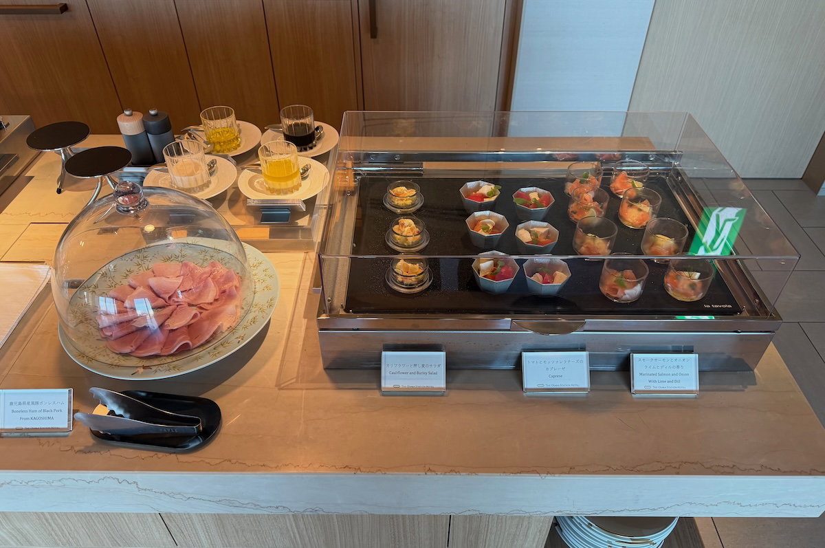 Pastries and croissants at the Specialty Salon breakfast buffet