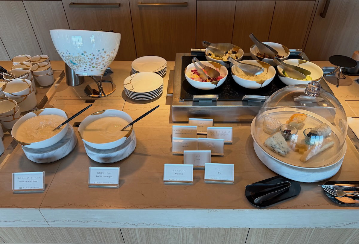 Cold cuts and cheese at the Specialty Salon breakfast buffet