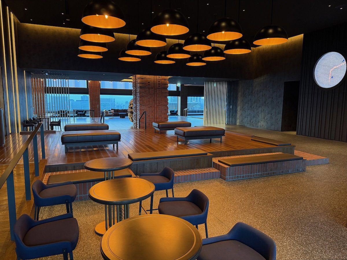 Additional lounge seating in the Osaka Station Hotel lobby