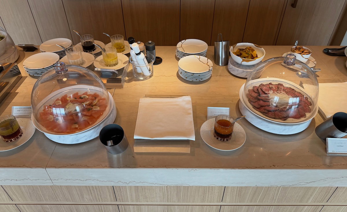 Cold appetizers served during the Specialty Salon evening hours