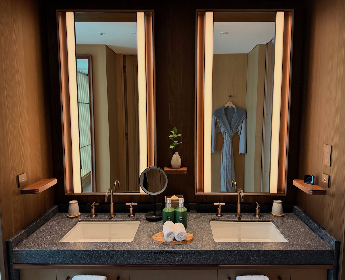 Double sinks in the Patina Osaka bathroom