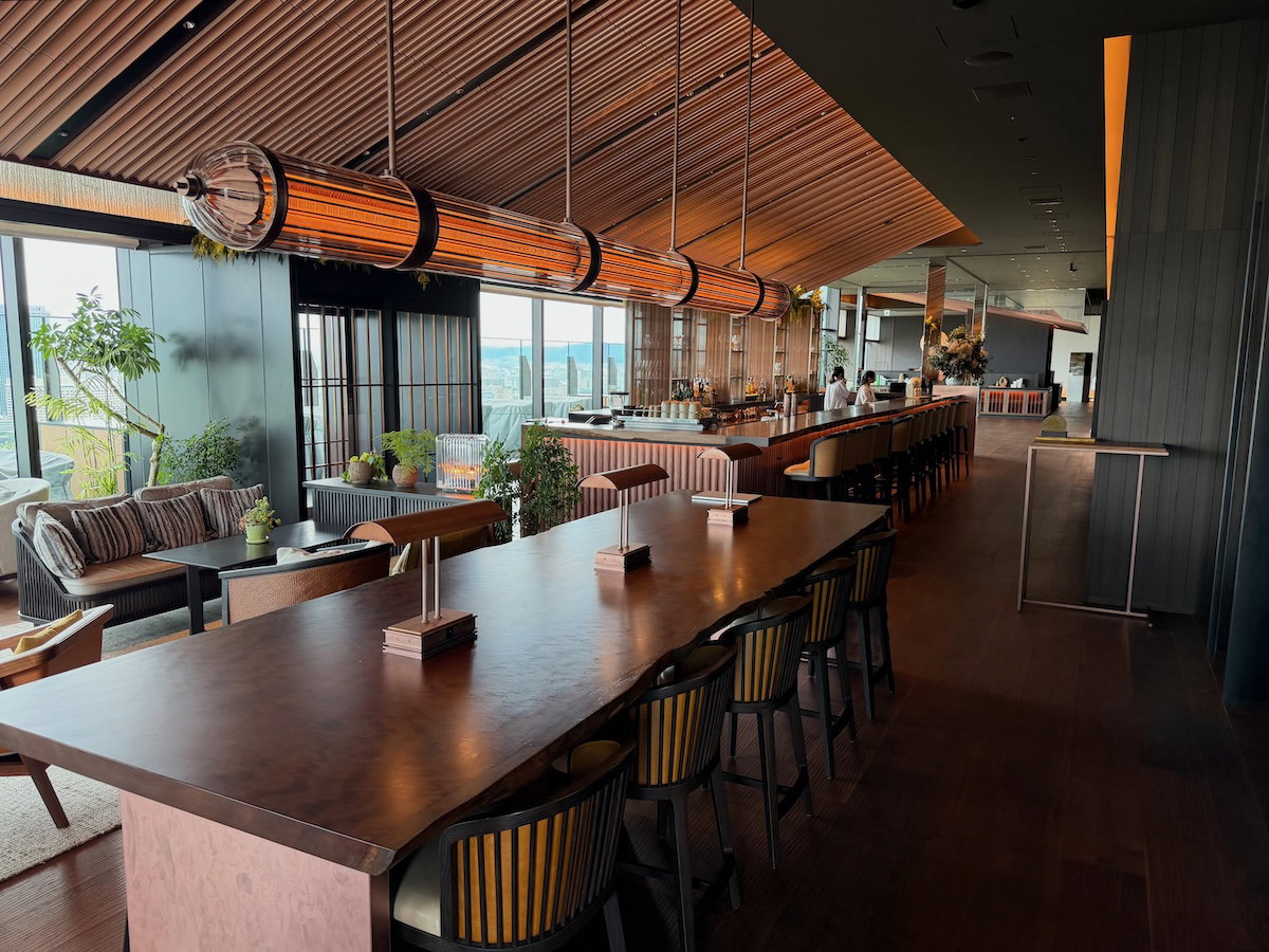20th floor lobby at Patina Osaka with reception desk built into the bar