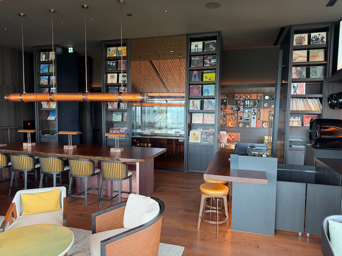 Lounge seating at Sonata Bar & Lounge in Patina Osaka