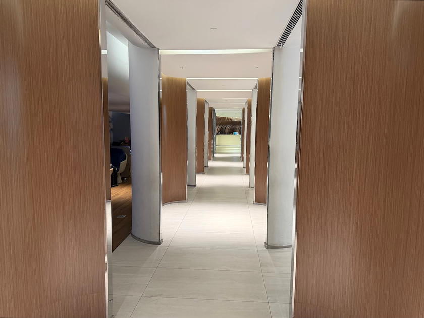 Overall view of the Philippine Airlines Mabuhay Lounge layout in Manila