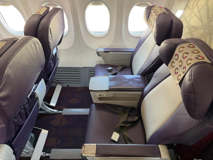 Royal Air Maroc 737 business class cabin with recliner seats in a 2-2 configuration