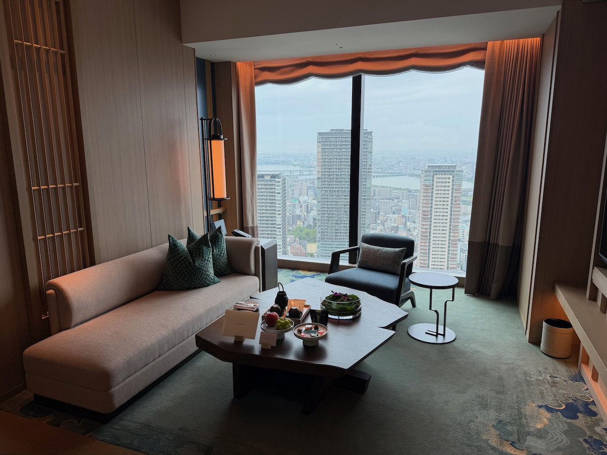 Living room of the suite at the Waldorf Astoria Osaka