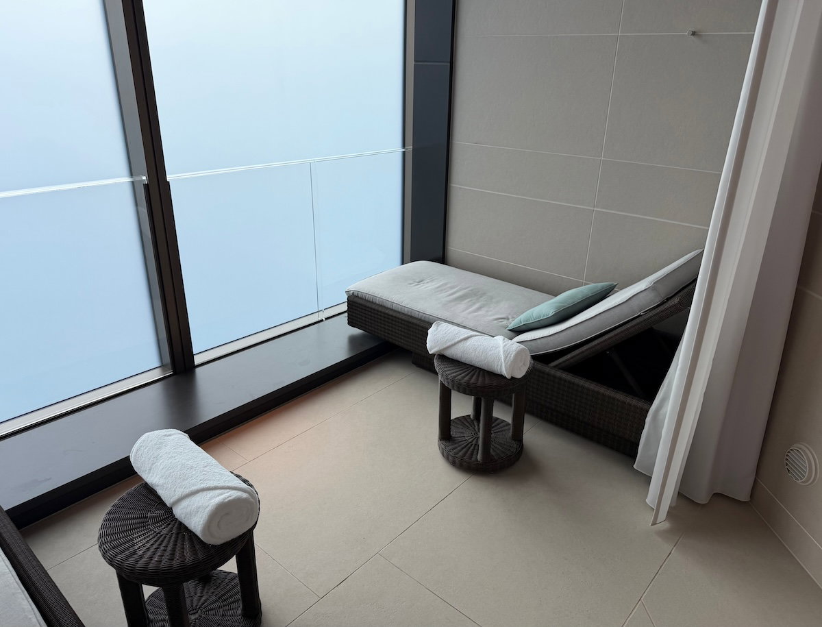 Relaxation area in the Waldorf Astoria Osaka spa