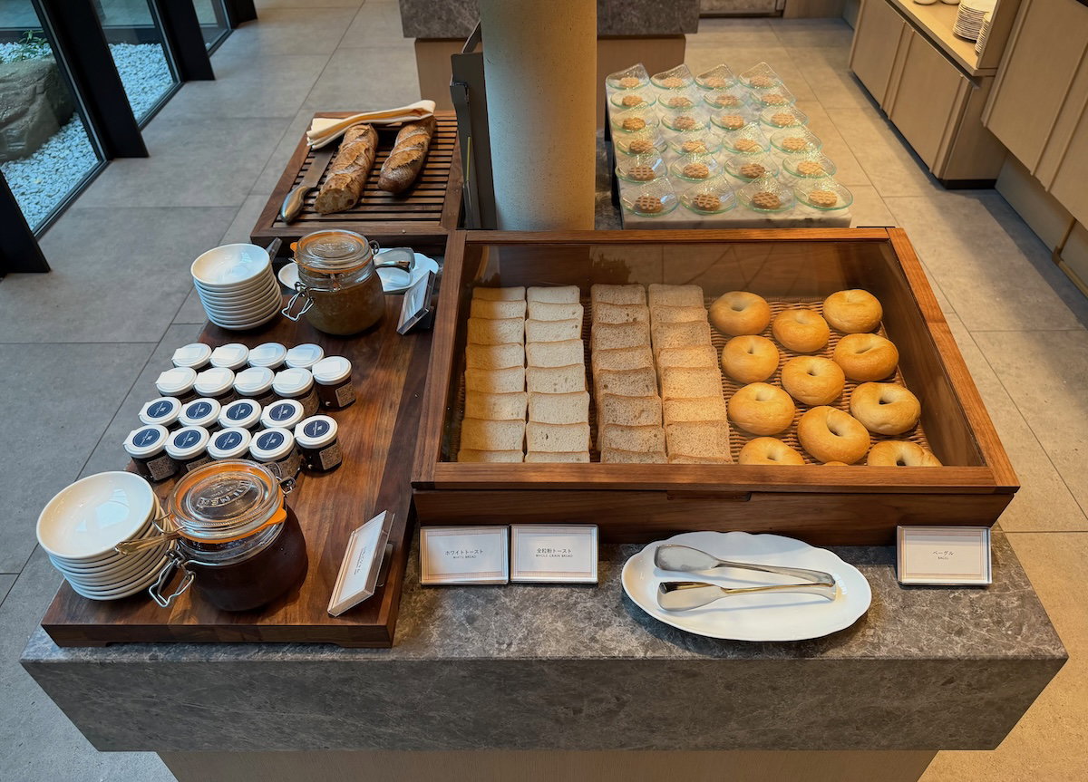 Rice porridge and savory breakfast options at the Jolie Brasserie buffet